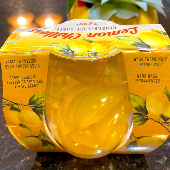 NWT 24 Piece Lemon Chillers Reusable Ice Cubes with Unbreakable Wine Glass - Picture 6 of 14